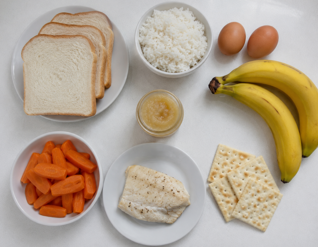 low residue diet approved foods including white rice eggs bananas applesauce and white bread